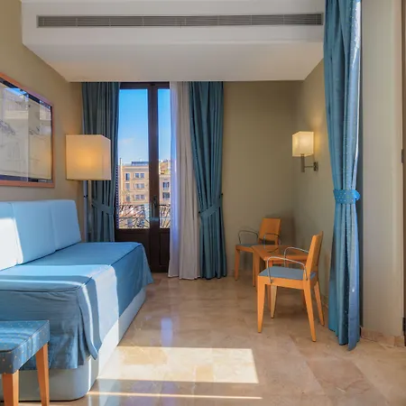 Hotel Del Mar 3*